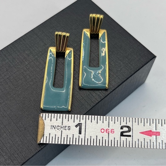 VTG 80's Enameled Golden Geometric Earrings Pierced 2" - Picture 4 of 6